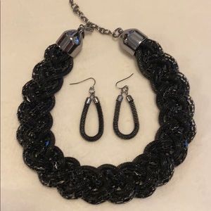 Necklace & Earring set